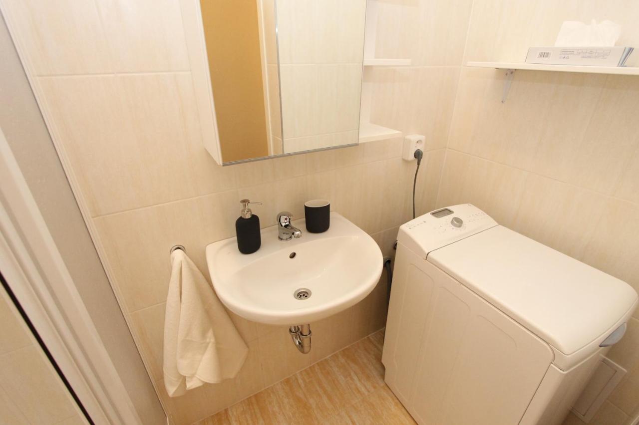 Zizka Home Apartments Прага Екстер'єр фото