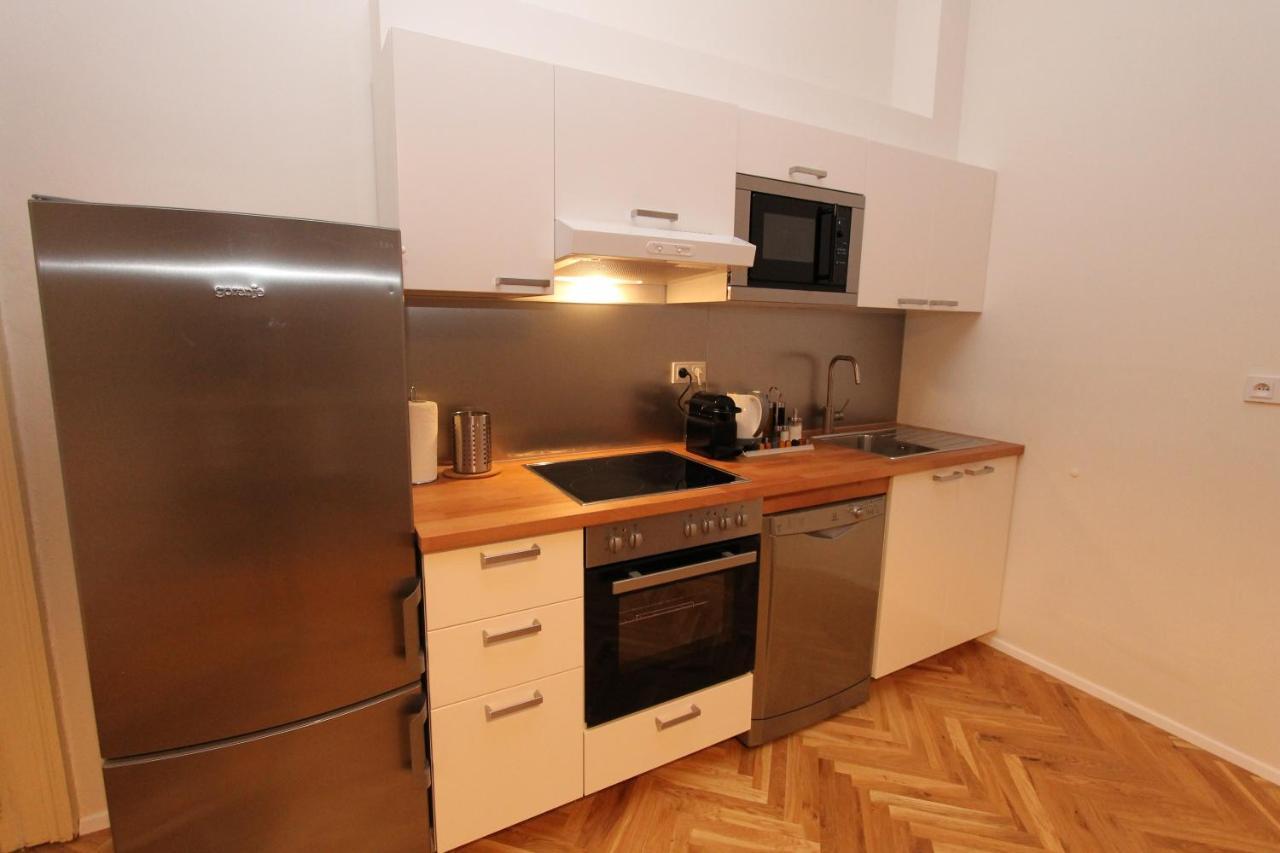 Zizka Home Apartments Прага Екстер'єр фото