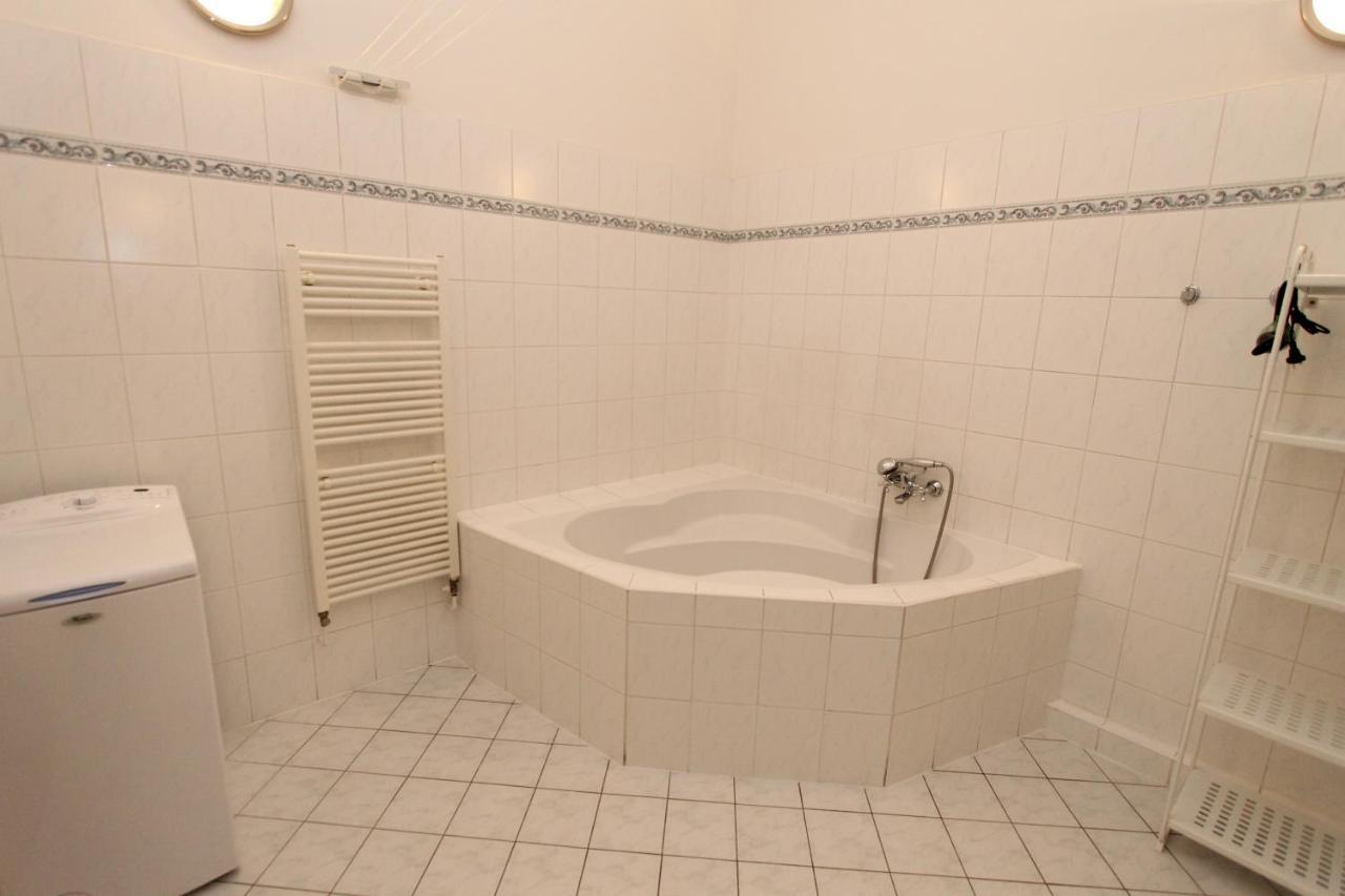 Zizka Home Apartments Прага Екстер'єр фото