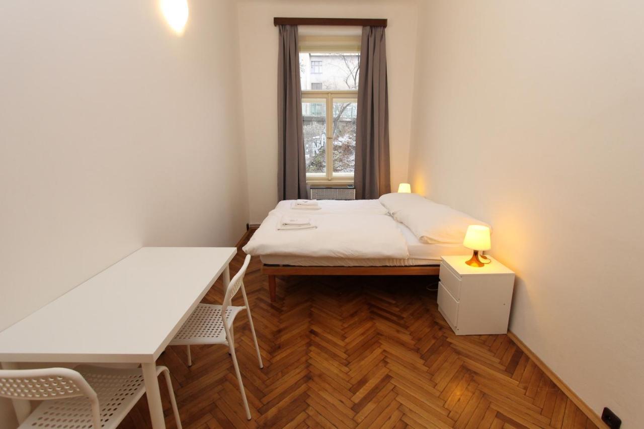 Zizka Home Apartments Прага Екстер'єр фото
