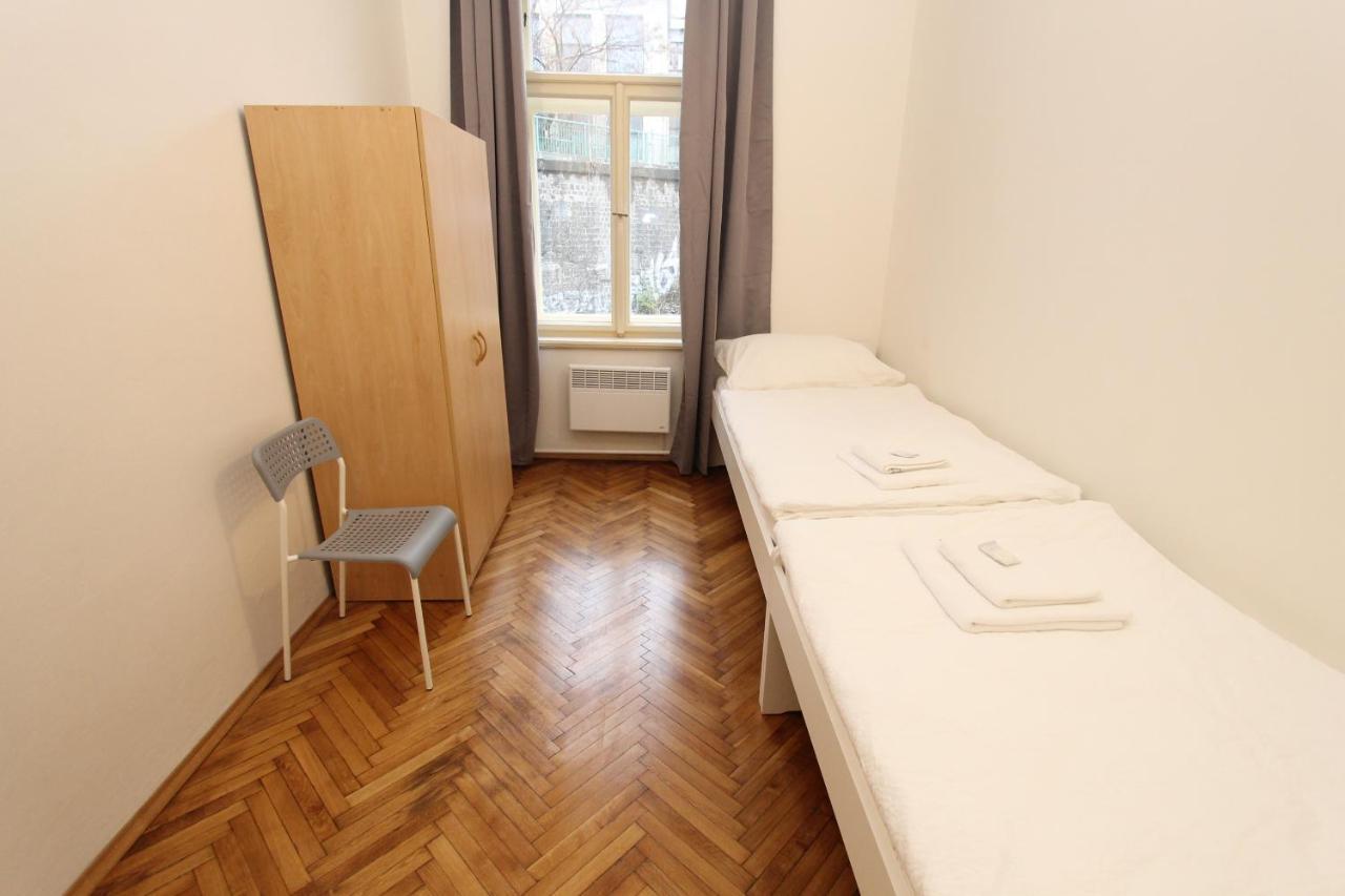 Zizka Home Apartments Прага Екстер'єр фото