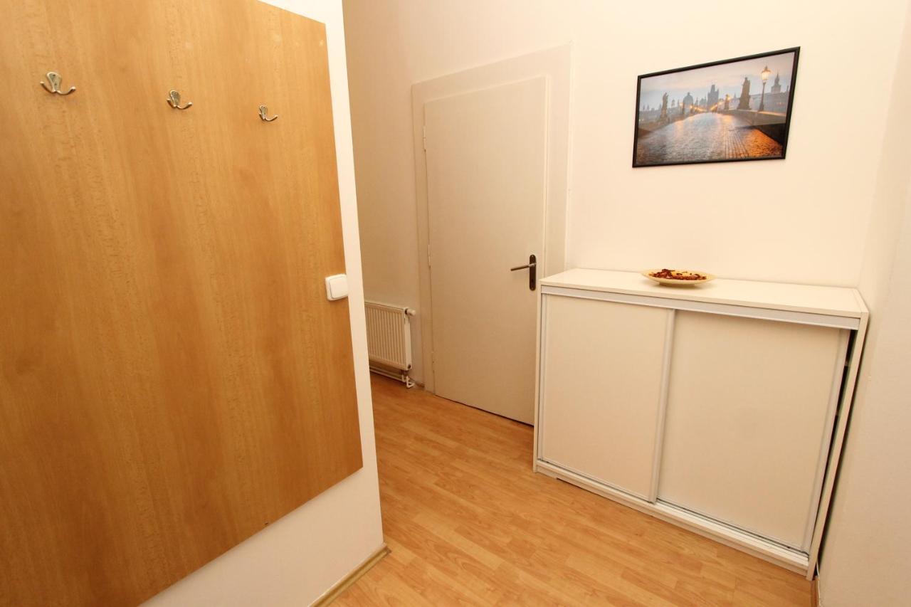 Zizka Home Apartments Прага Екстер'єр фото