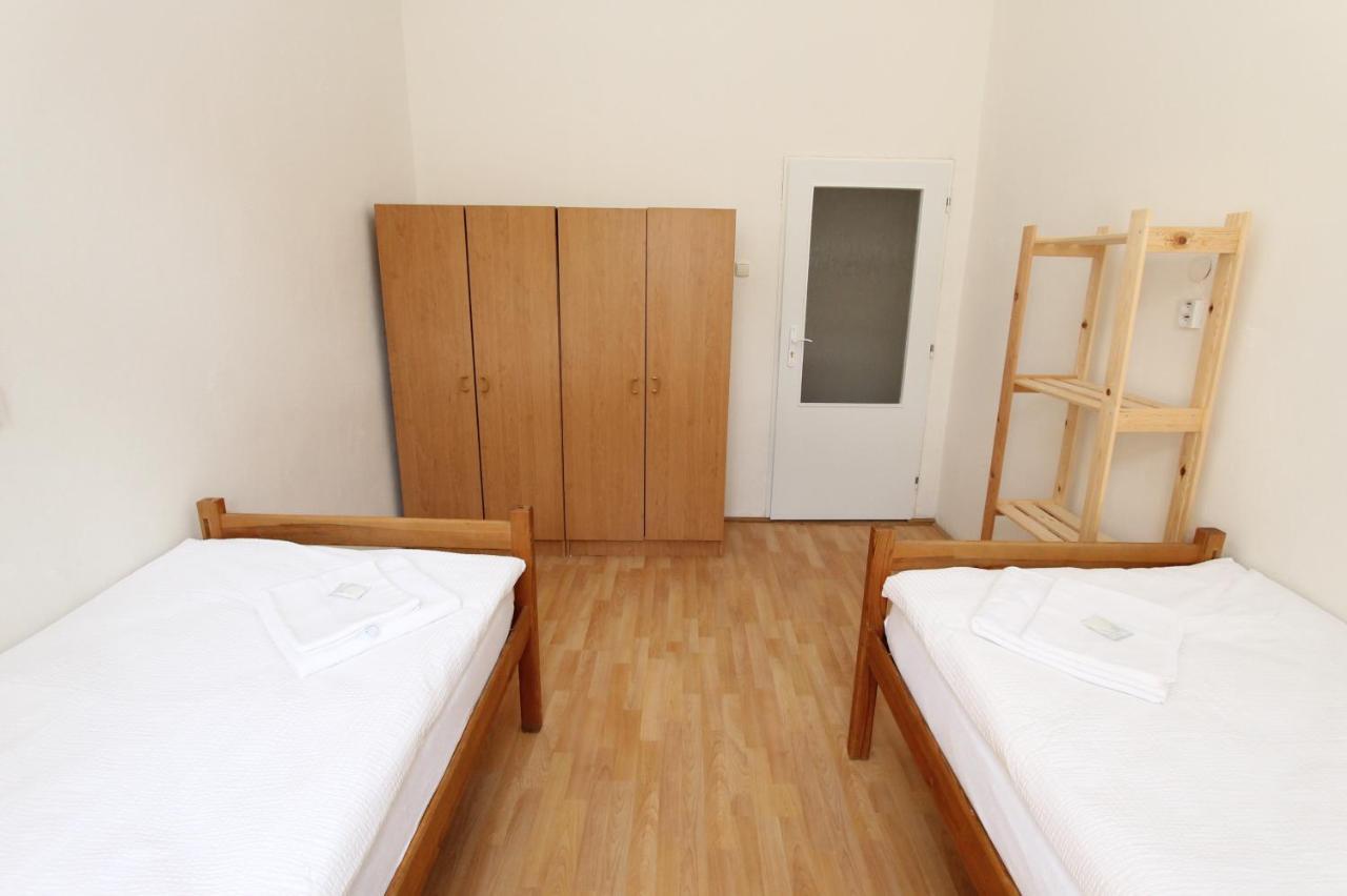 Zizka Home Apartments Прага Екстер'єр фото